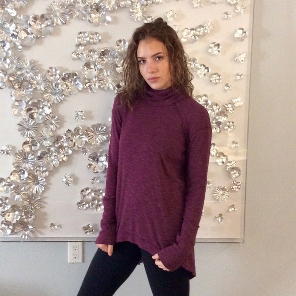 NWT oversized sweater/tunic  plum size S - Picture 2 of 3